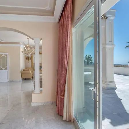 Merinas Asya * Marbella